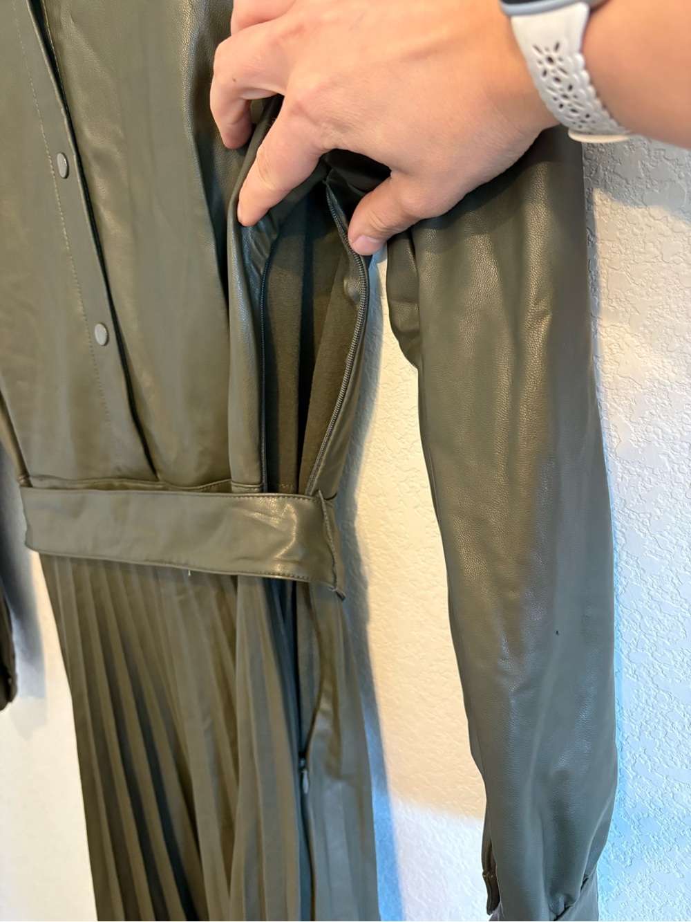 Faux Leather Pleated MIDI Dress Olive Green Chic Small NWT - Picture 9 of 15